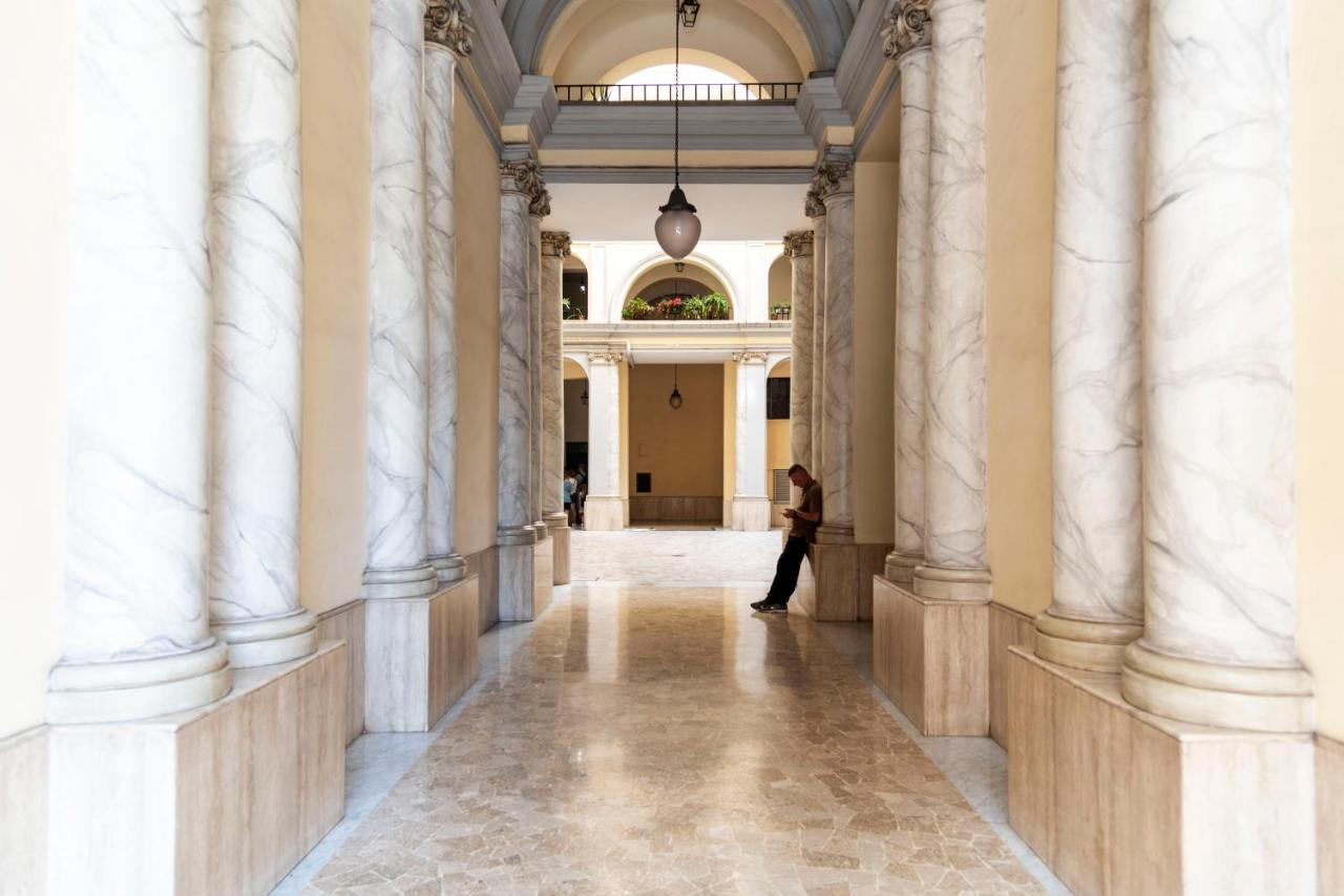 Merulana * Rome